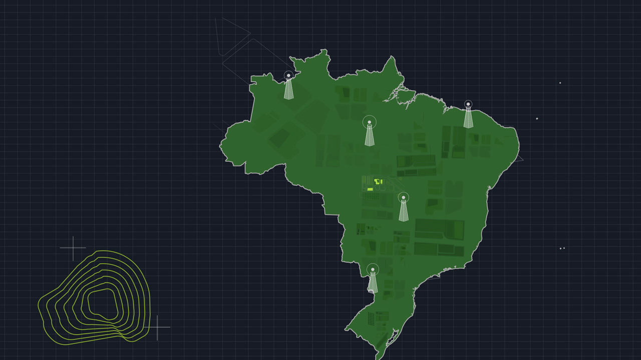 Mapa do Brasil com antenas espalhadas por todo o pa�s